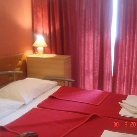 Aparthotel Pecic กราดัซ ภายนอก รูปภาพ