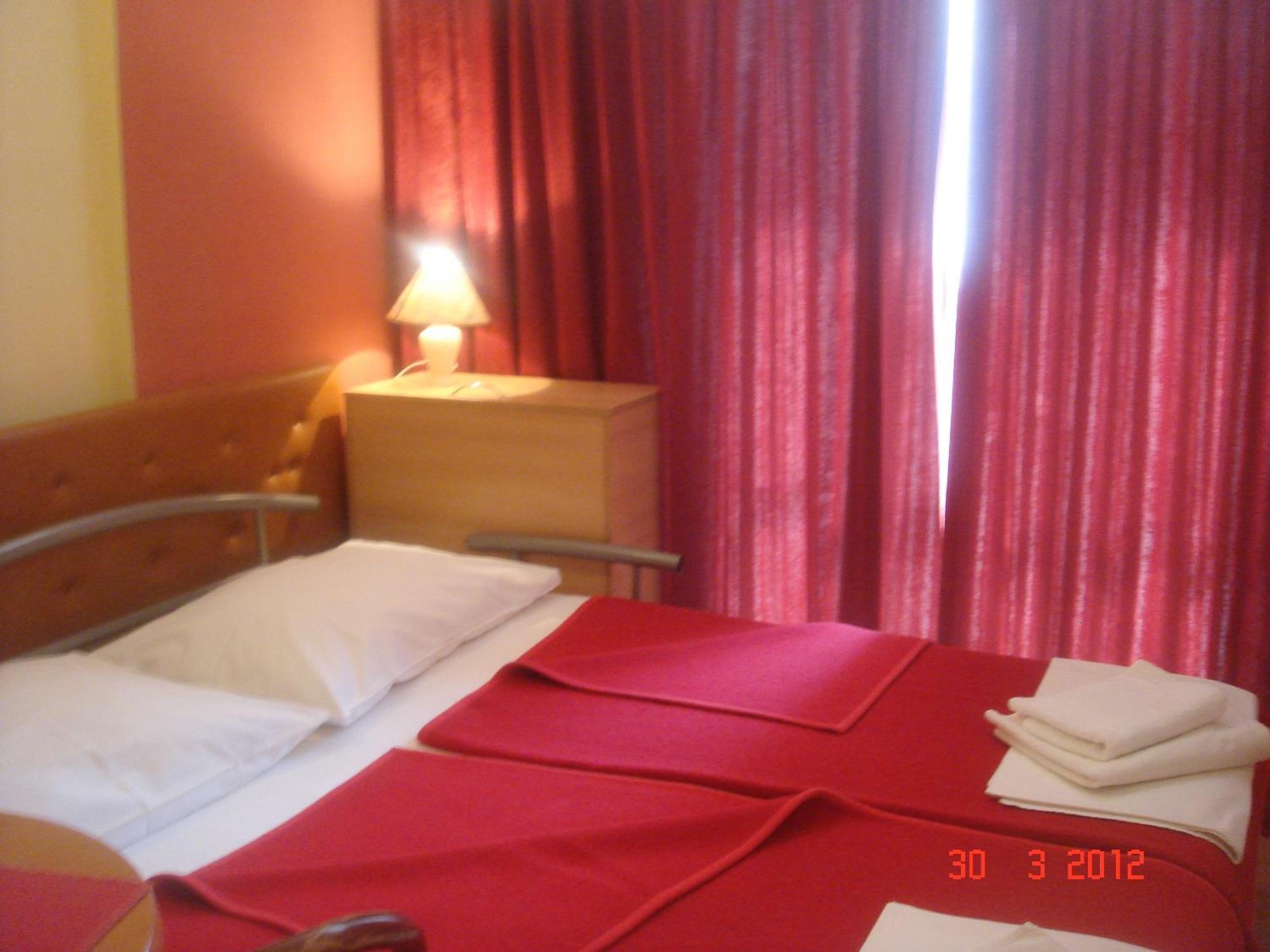 Aparthotel Pecic กราดัซ ภายนอก รูปภาพ