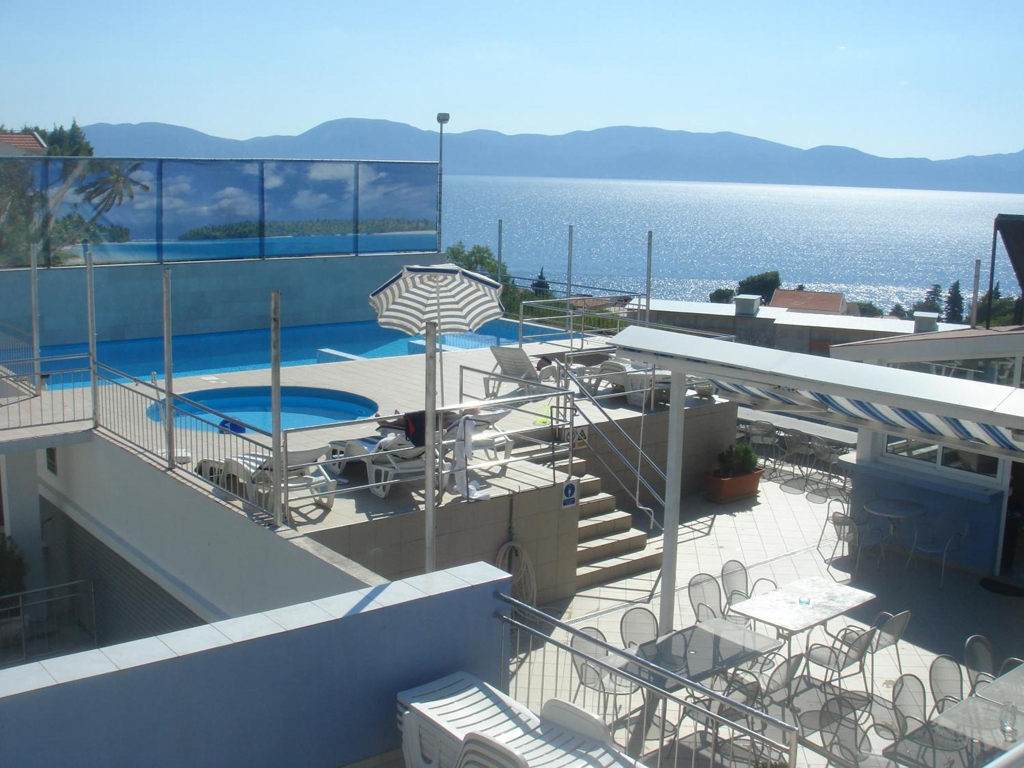 Aparthotel Pecic กราดัซ ภายนอก รูปภาพ