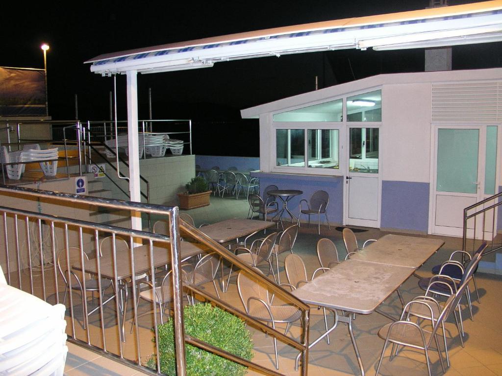 Aparthotel Pecic กราดัซ ภายนอก รูปภาพ