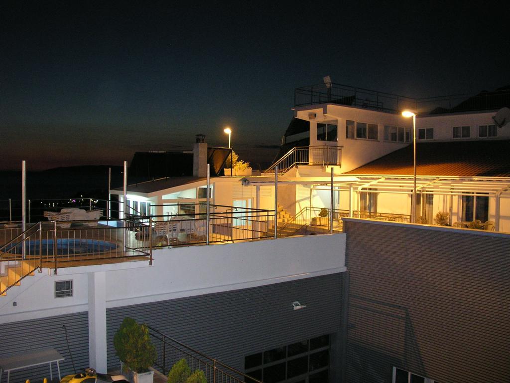 Aparthotel Pecic กราดัซ ภายนอก รูปภาพ