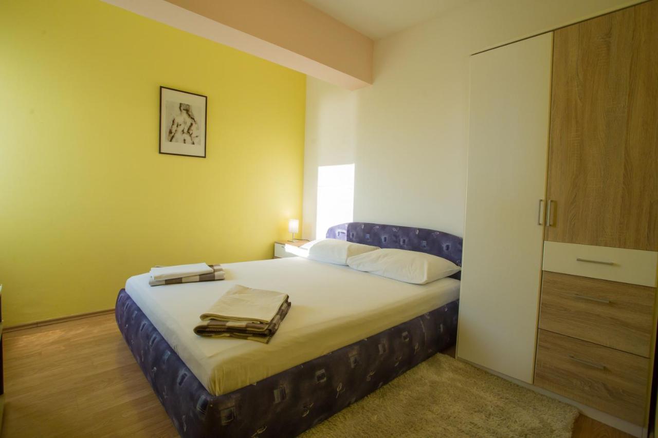 Aparthotel Pecic กราดัซ ภายนอก รูปภาพ